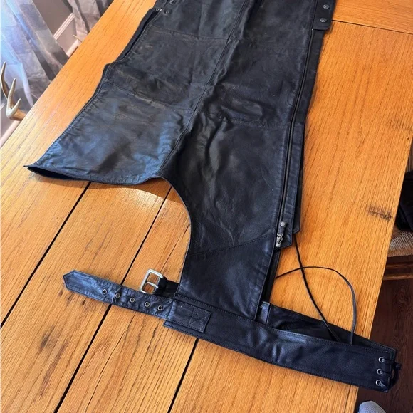 Harley-Davidson Black Leather Riding Chaps, size Lg. Excellent used condition - Picture 3 of 8